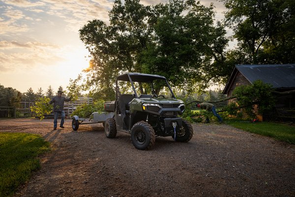 WebMedium_JPG-2026-orv-rgr-500-sage-green-image-riding-POL11256-03431