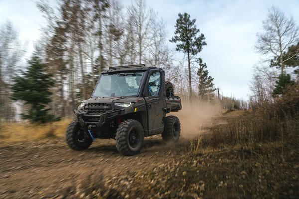 WebMedium_JPG-2026-orv-rgr-xp-1000-northstar-ultimate-trailboss-heavy-metal-image-riding-POL10876-18703