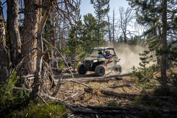 WebMedium_JPG-2026-orv-rzr-trail-s-ultimate-sand-dune-image-riding-SIX6567_04347
