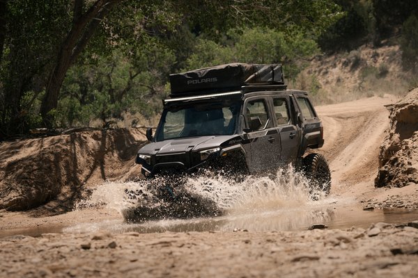 WebMedium_JPG-2026-orv-xped-adv5-northstar-hidden-warm-tone-gray-image-driving-2851